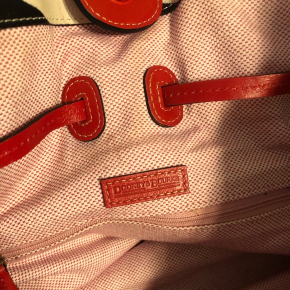 Dooney and Bourke zebra tote bag - Picture 7 of 8